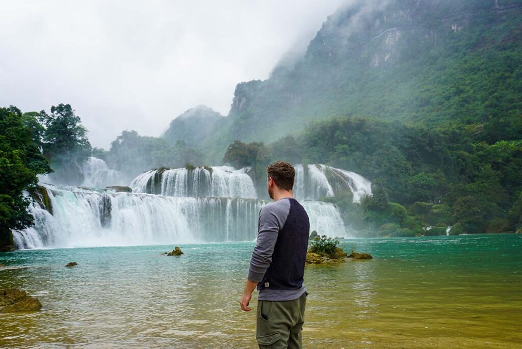 Ban Gioc Wasserfall ist eine der Top-Sehenswürdigkeiten in Cao Bang in Vietnam